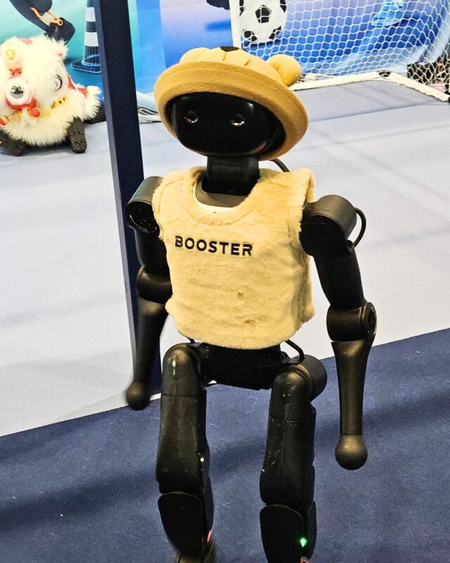 RMS pupils meet robot at 2026 Bett Show